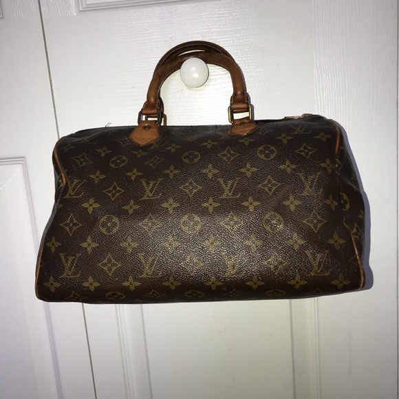 Vintage Pre-1980 Louis Vuitton Speedy 30. - Picture 2 of 16